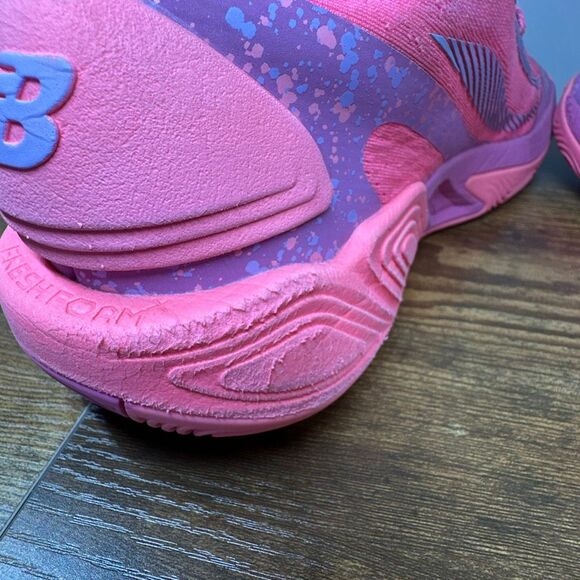 New Balance Basketball Shoes Mens 13 Pink Two WXY v5 Sneakers Running Workout - Picture 7 of 13